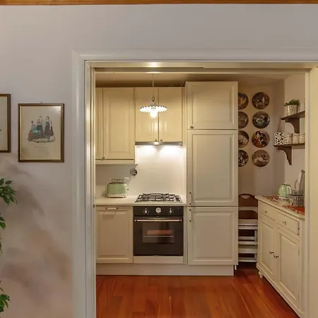 Mdr Antinori Apartmán *