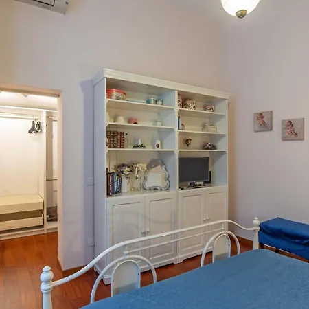 Mdr Antinori Apartmán *